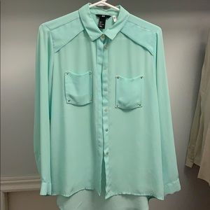 H&M blouse like brand new!